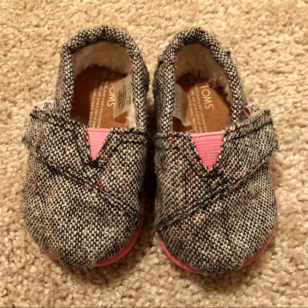 Toms